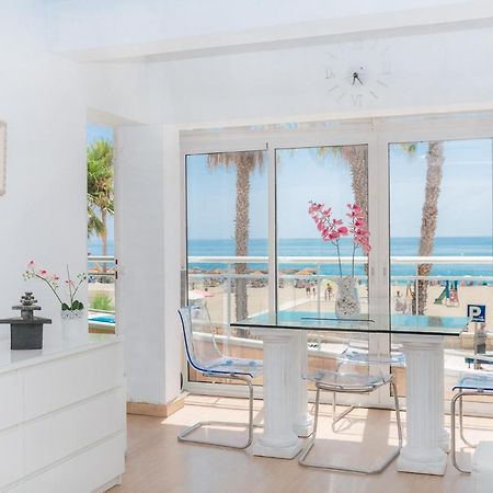 Apartamento Lujo Frente Al Mar Centro De Малага Экстерьер фото