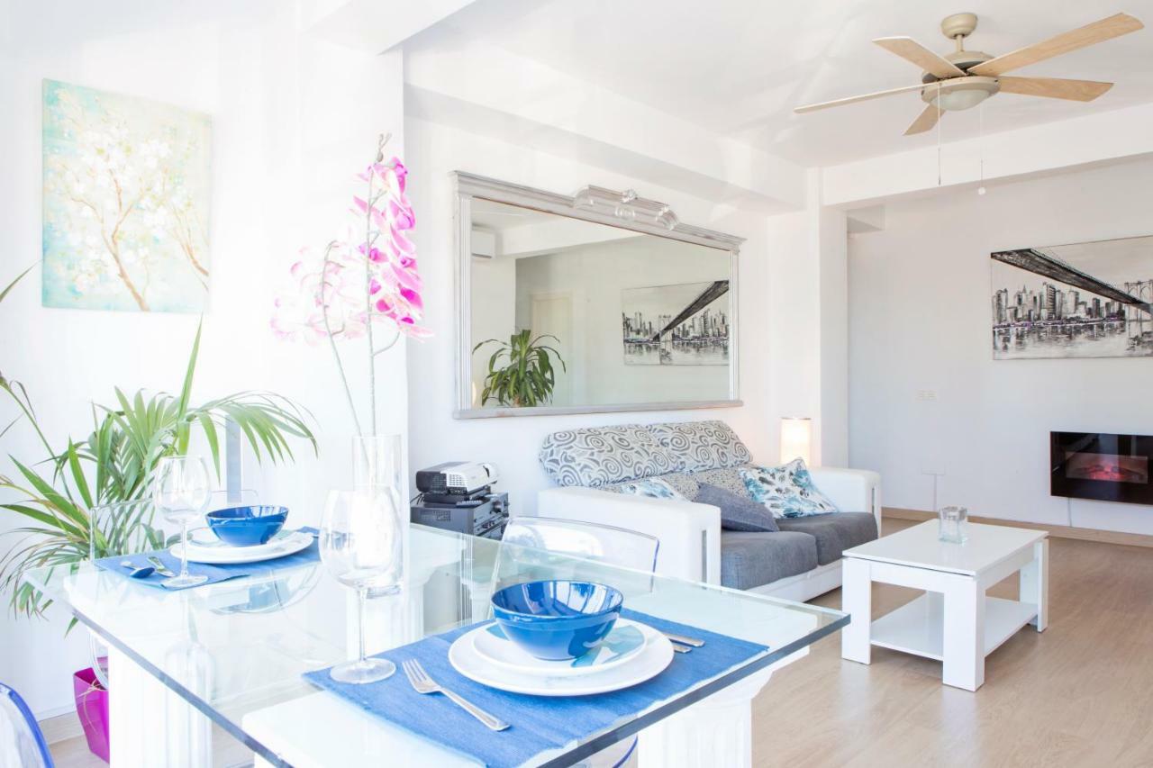 Apartamento Lujo Frente Al Mar Centro De Малага Экстерьер фото